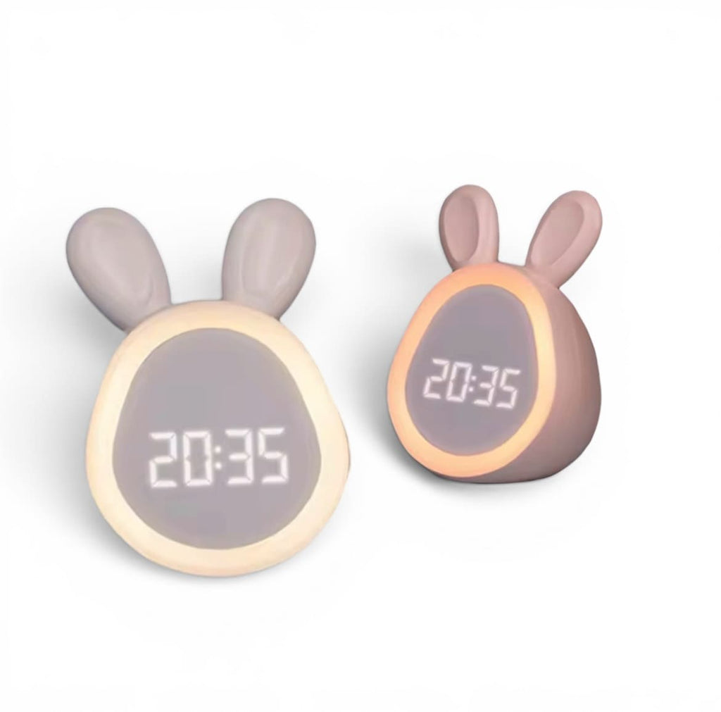 reveil lapin sur fond blanc - monrveil.com