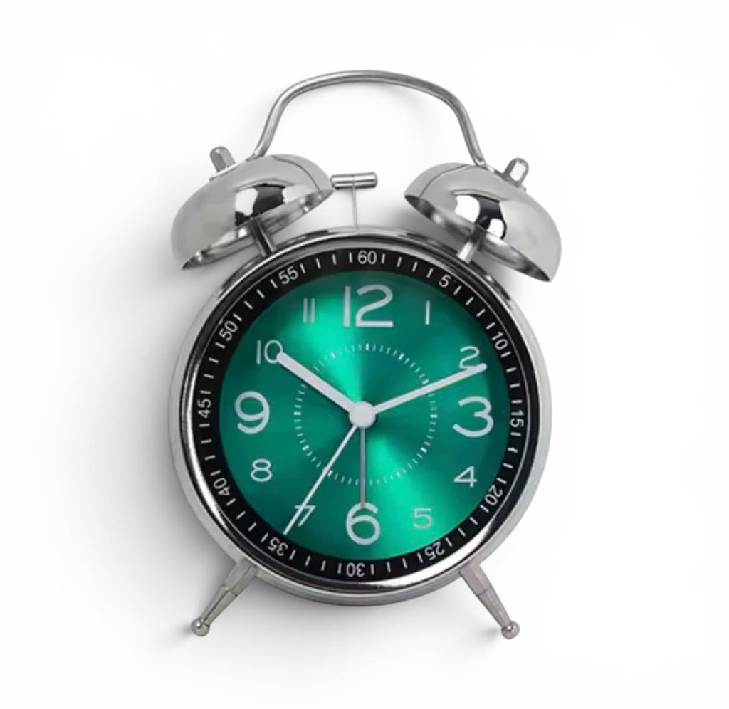 reveil horloge vert sur fond blanc - monreveil.com