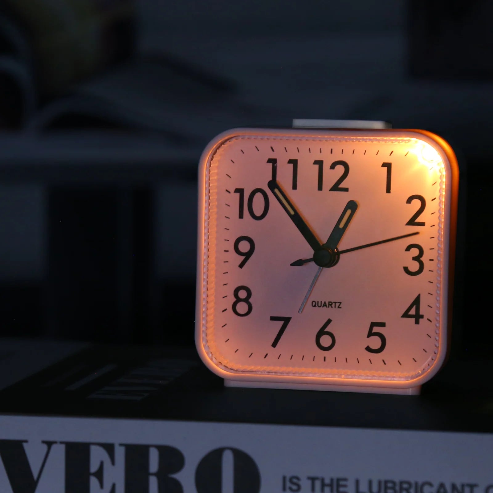 reveil horloge sans bruit petite lumiere - monreveil.com