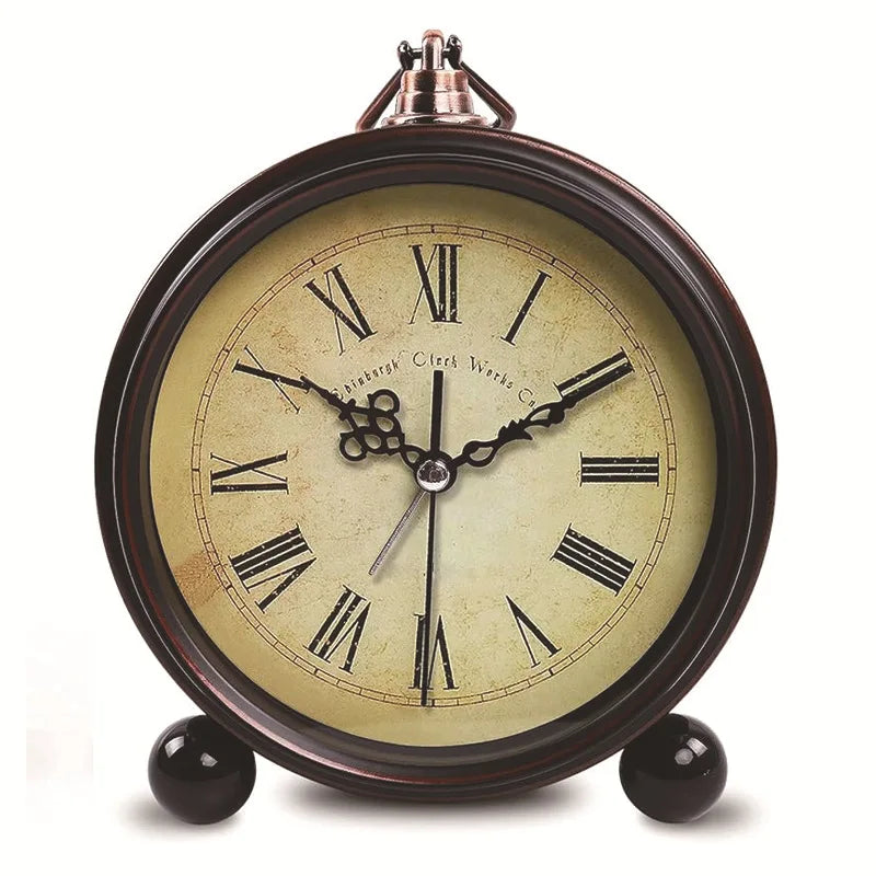 reveil horloge retro chiffres romains sur fond blanc - monreveil.com