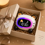 Réveil panda présenté comme cadeau pour enfant